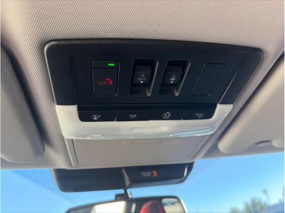 2025 Mitsubishi Outlander PHEV SE Tech Package