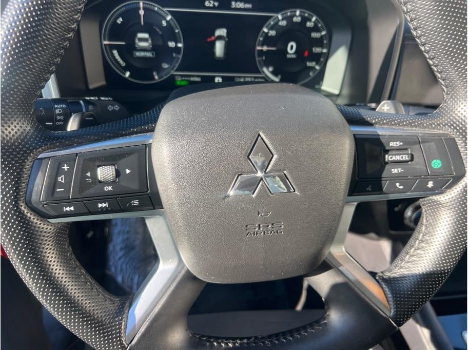 2024 Mitsubishi Outlander PHEV SE Sport Utility 4D