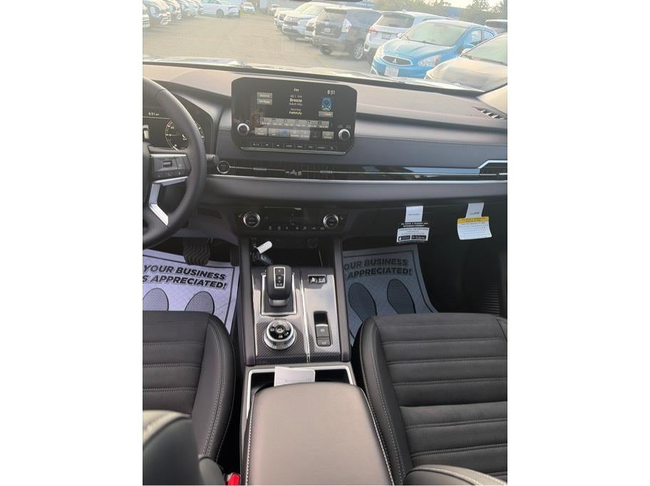 2025 Mitsubishi Outlander PHEV SE Tech Package