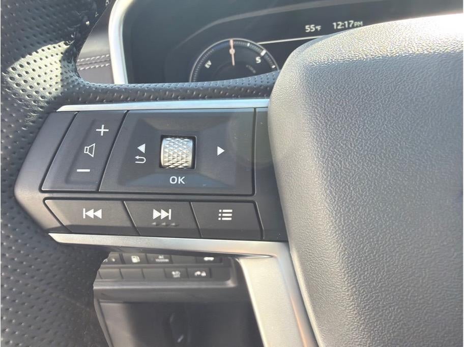 2025 Mitsubishi Outlander PHEV SEL