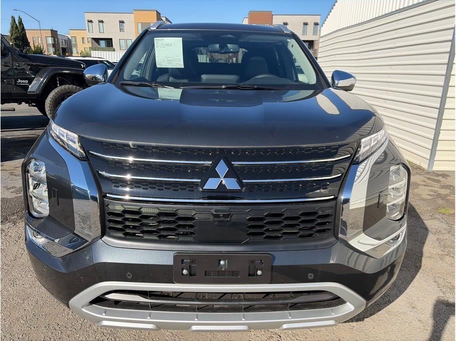 2025 Mitsubishi Outlander PHEV SEL