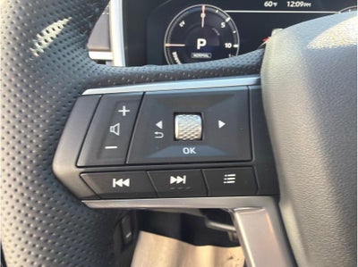 2025 Mitsubishi Outlander PHEV SEL