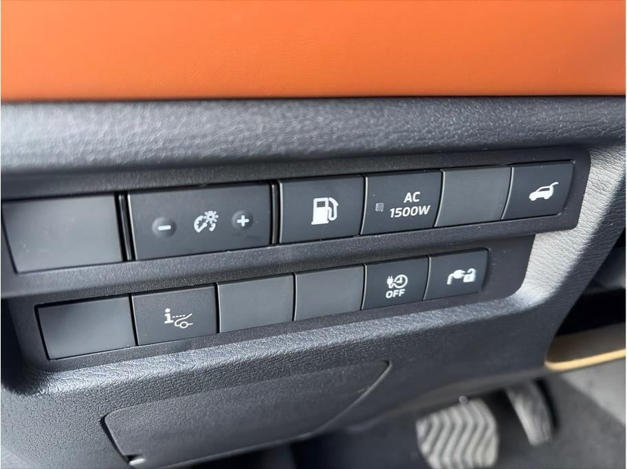 2025 Mitsubishi Outlander PHEV SEL Premium Package