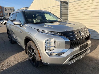 2025 Mitsubishi Outlander PHEV SEL