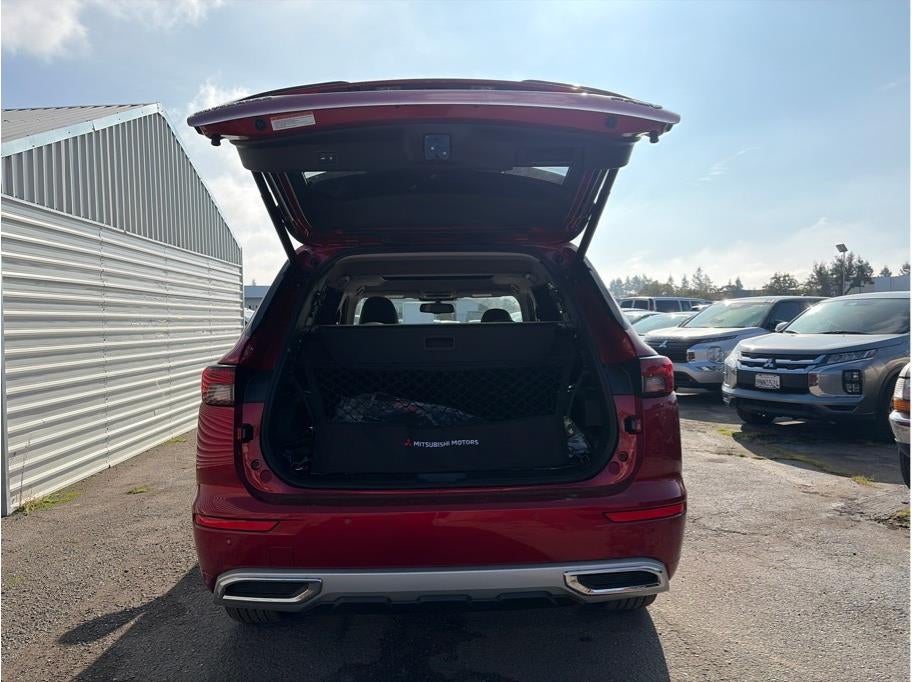 2025 Mitsubishi Outlander PHEV SEL