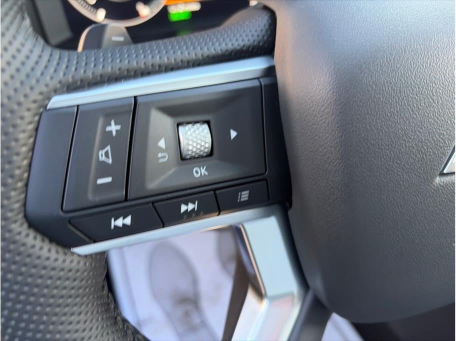 2025 Mitsubishi Outlander PHEV SEL