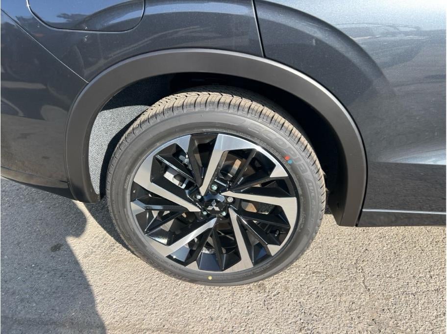 2025 Mitsubishi Outlander PHEV SEL