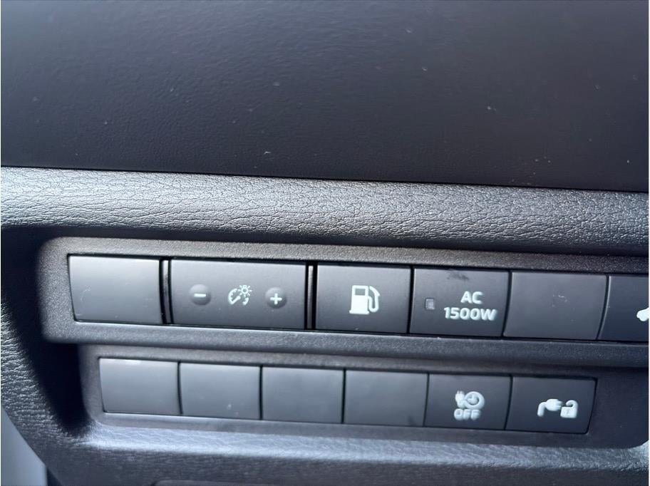 2025 Mitsubishi Outlander PHEV SEL