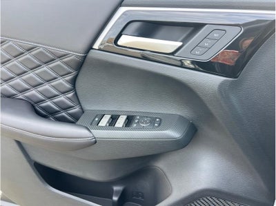 2025 Mitsubishi Outlander PHEV SEL