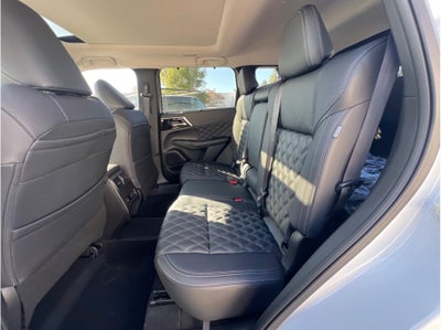 2025 Mitsubishi Outlander PHEV SEL