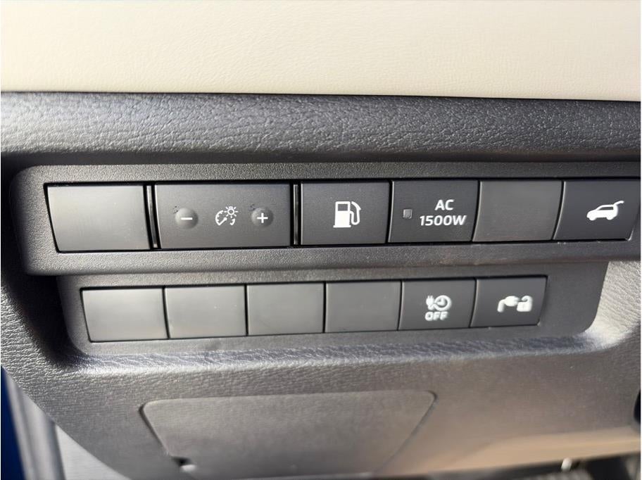 2025 Mitsubishi Outlander PHEV SEL