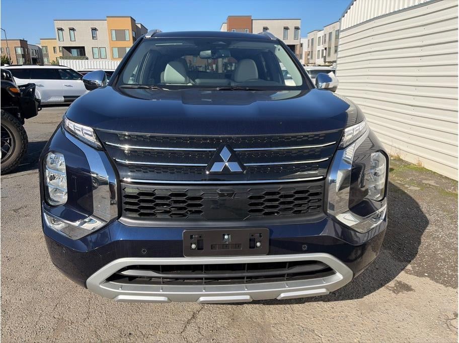 2025 Mitsubishi Outlander PHEV SEL