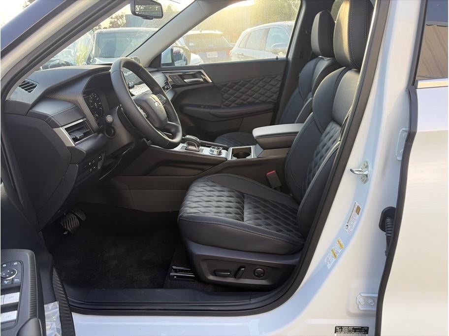 2025 Mitsubishi Outlander PHEV SEL