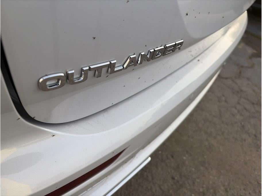 2025 Mitsubishi Outlander PHEV SEL