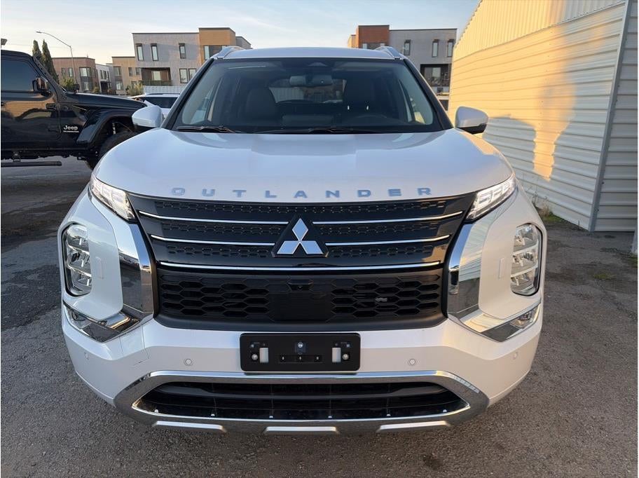 2025 Mitsubishi Outlander PHEV SEL