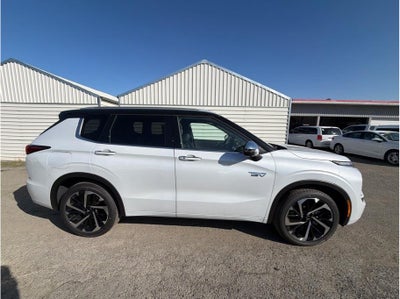 2025 Mitsubishi Outlander PHEV SEL Premium Package