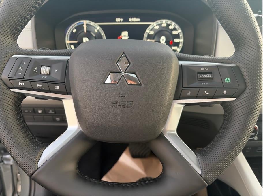 2025 Mitsubishi Outlander PHEV SEL