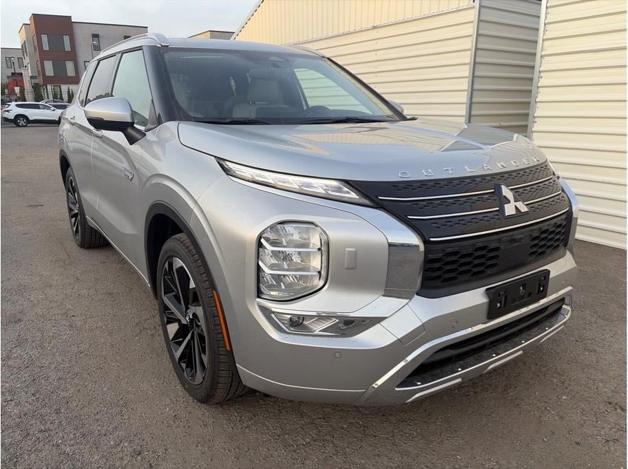 2025 Mitsubishi Outlander PHEV SEL