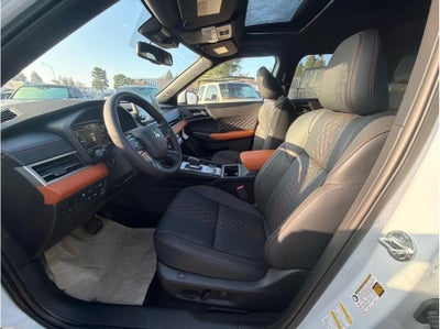 2025 Mitsubishi Outlander PHEV SEL Premium Package