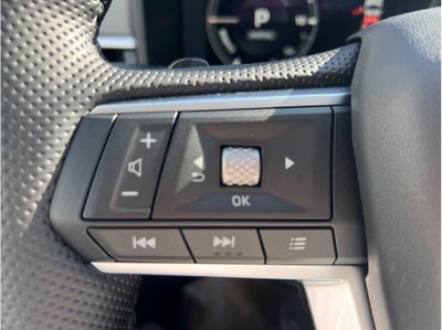 2025 Mitsubishi Outlander PHEV SEL