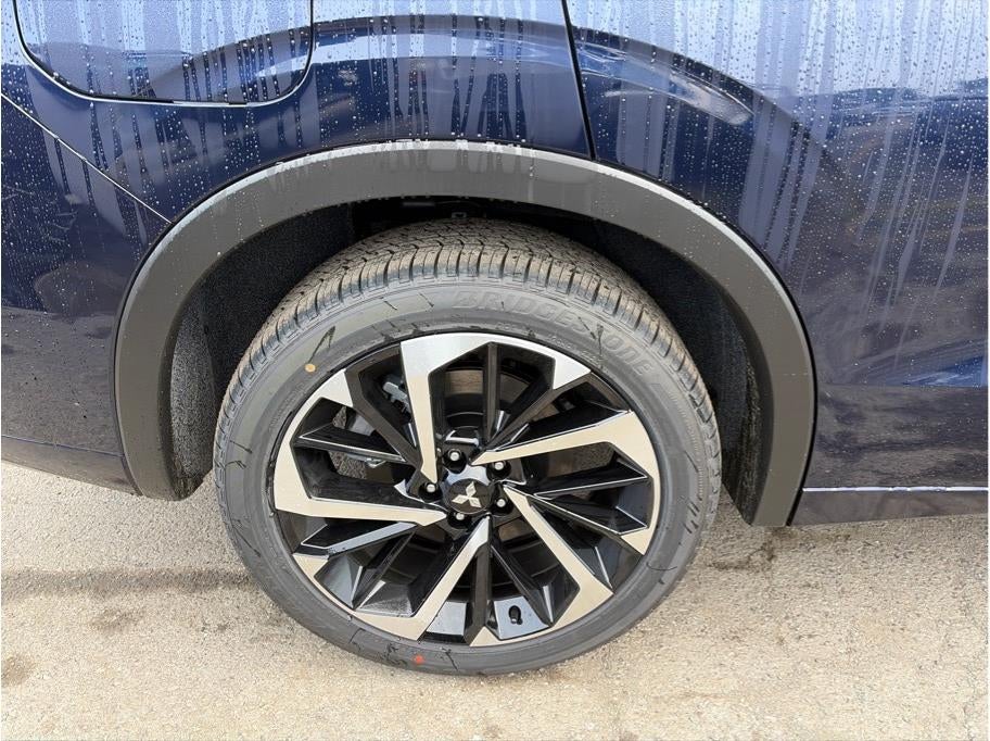 2025 Mitsubishi Outlander PHEV SEL