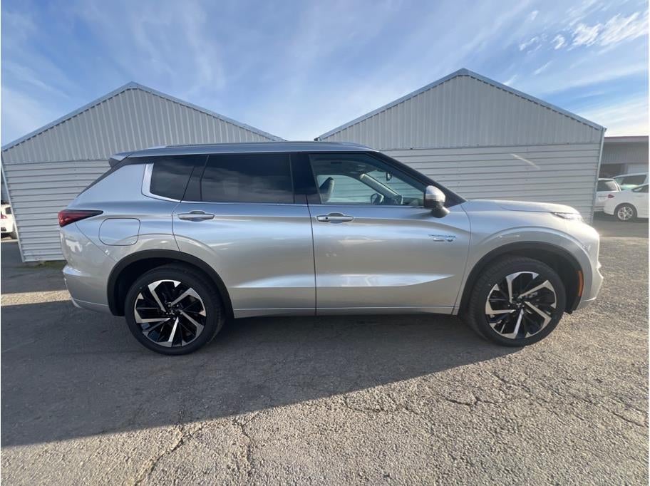 2025 Mitsubishi Outlander PHEV SEL