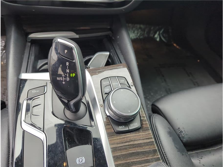 2018 BMW 5 Series 530i Sedan 4D