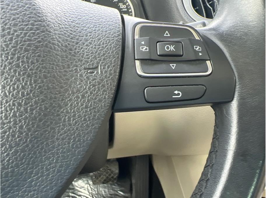 2015 Volkswagen Tiguan 2.0T SEL Sport Utility 4D