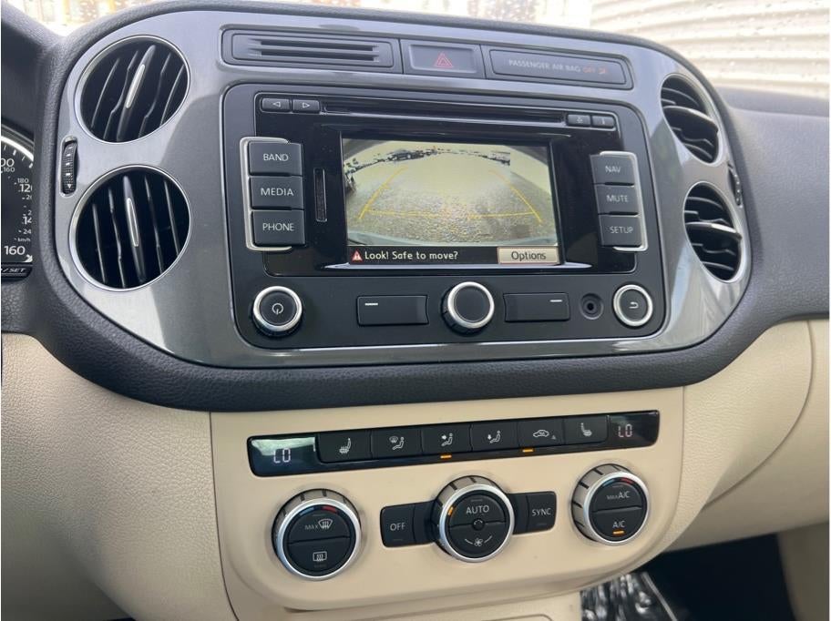 2015 Volkswagen Tiguan 2.0T SEL Sport Utility 4D