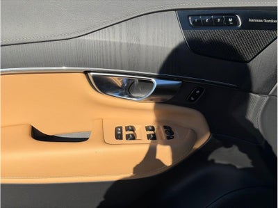 2023 Volvo XC90 T8 Recharge Ultimate Bright Theme Plug-In Hybrid Sport Utili
