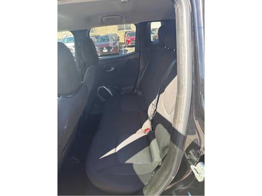 2017 Jeep Renegade Latitude Sport Utility 4D