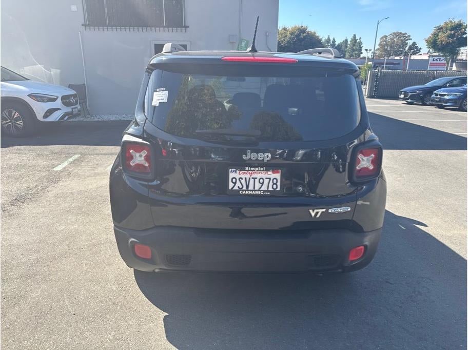 2017 Jeep Renegade Latitude Sport Utility 4D