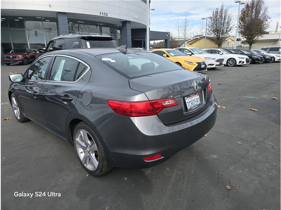 2014 Acura ILX 2.0L Sedan 4D