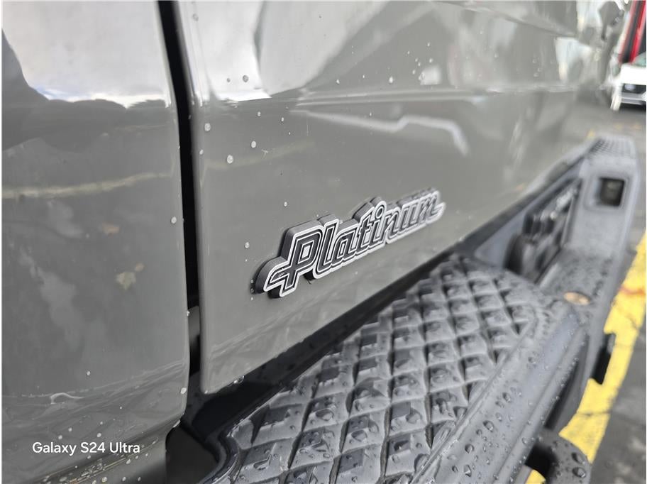 2020 Jeep Gladiator Overland Pickup 4D 5 ft