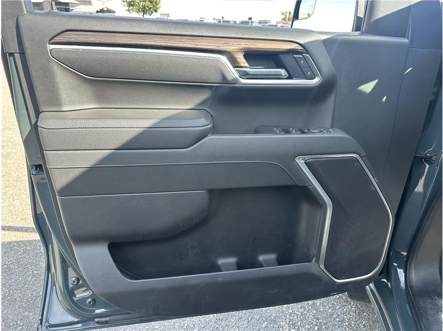 2025 Chevrolet Silverado 1500 Crew Cab LT Pickup 4D 5 3/4 ft