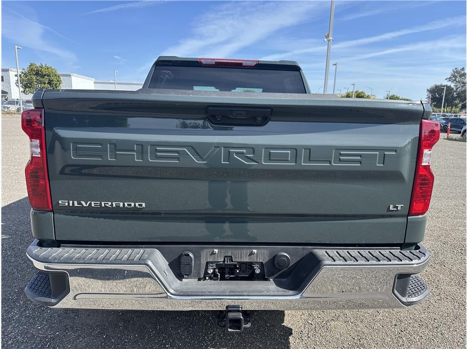 2025 Chevrolet Silverado 1500 Crew Cab LT Pickup 4D 5 3/4 ft