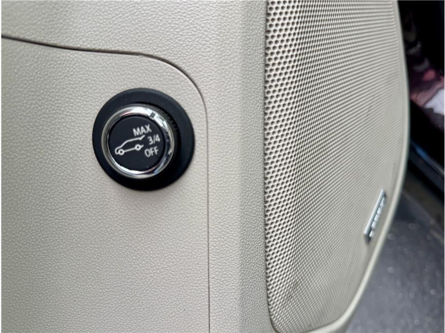 2021 GMC Acadia Denali Sport Utility 4D