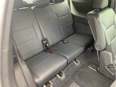 2025 Chevrolet Traverse LT Sport Utility 4D