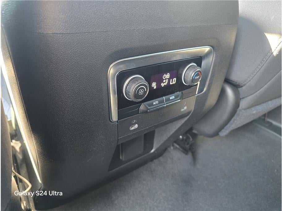 2021 Chevrolet Suburban LS Sport Utility 4D