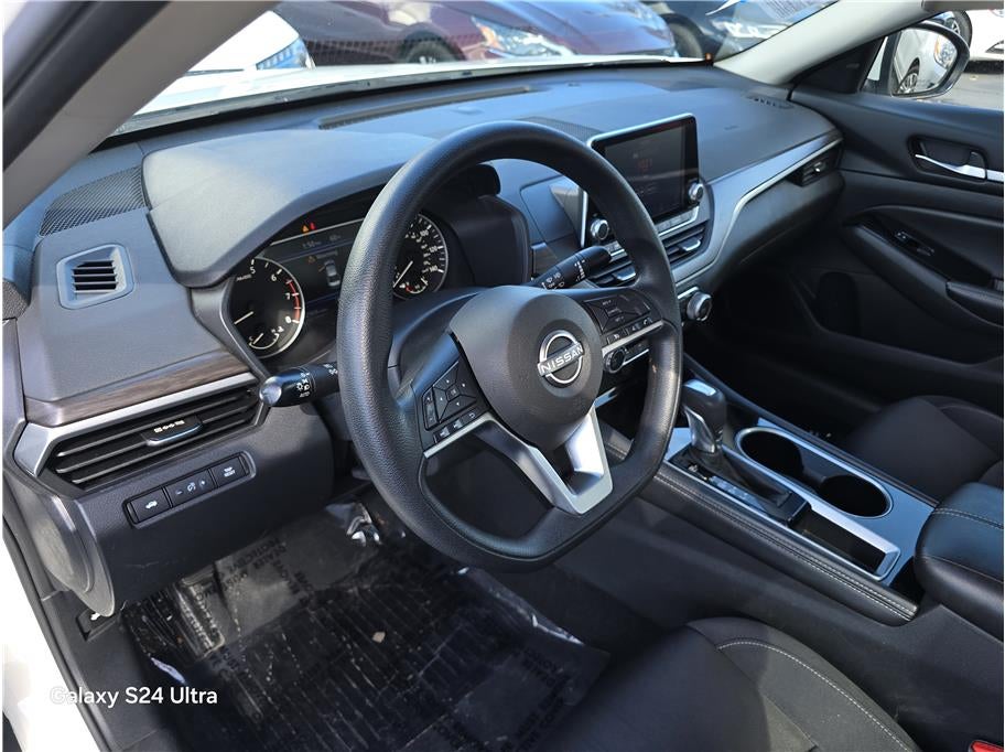2023 Nissan Altima 2.5 SV Sedan 4D
