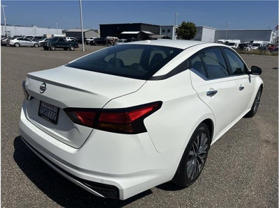 2025 Nissan Altima 2.5 SV Sedan 4D
