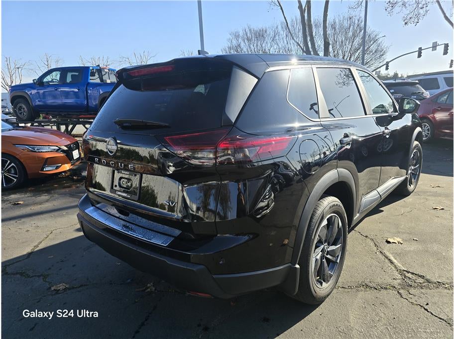 2024 Nissan Rogue SV Sport Utility 4D