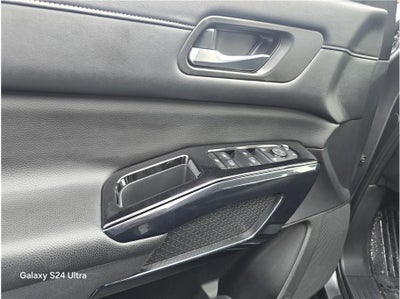 2022 Nissan Pathfinder SV Sport Utility 4D