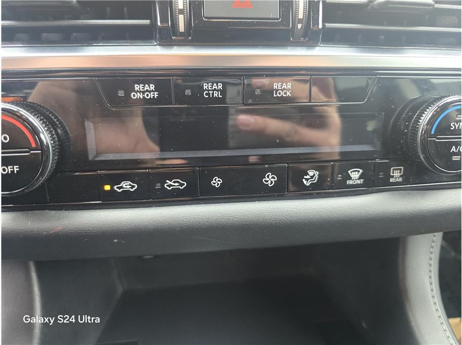 2022 Nissan Pathfinder SV Sport Utility 4D