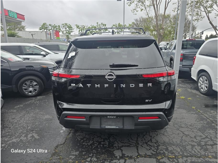 2022 Nissan Pathfinder SV Sport Utility 4D