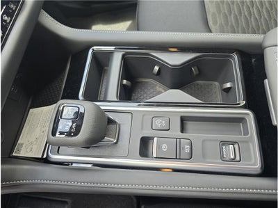 2025 Nissan Pathfinder SV Sport Utility 4D