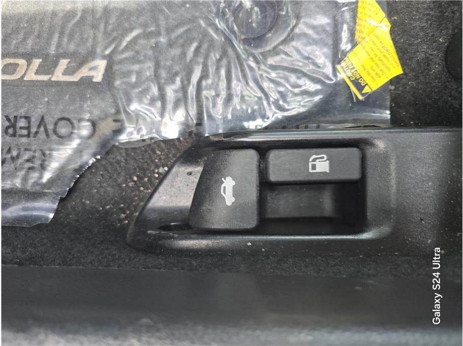 2022 Toyota Corolla LE Sedan 4D