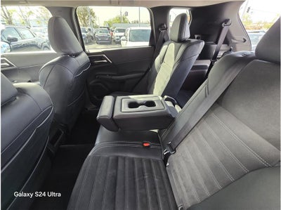 2024 Mitsubishi Outlander SE Sport Utility 4D