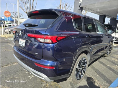 2024 Mitsubishi Outlander SE Sport Utility 4D