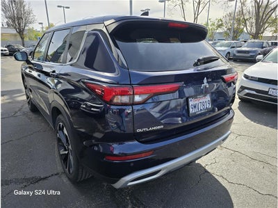 2024 Mitsubishi Outlander SE Sport Utility 4D